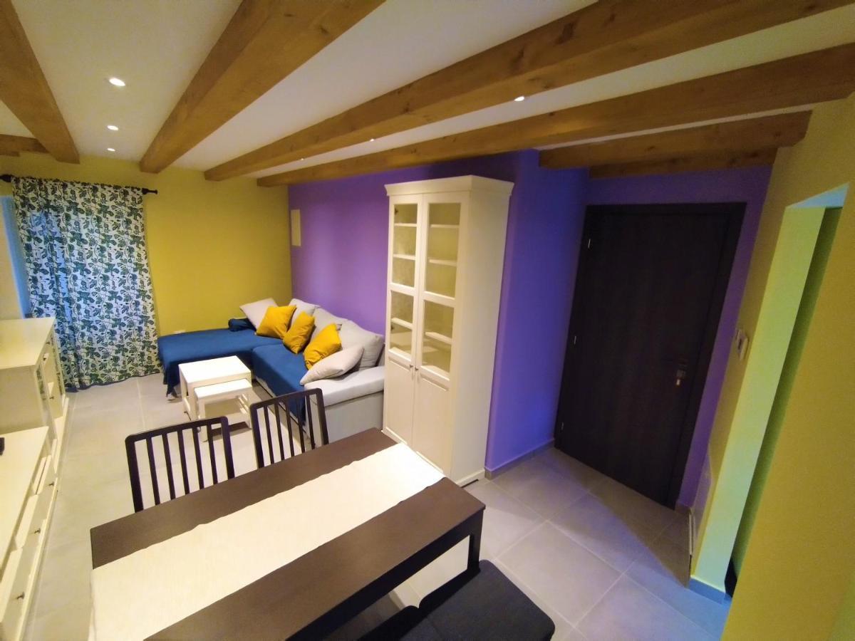 Luxury Apartment - Old Soul With A New Heart เซรส ภายนอก รูปภาพ