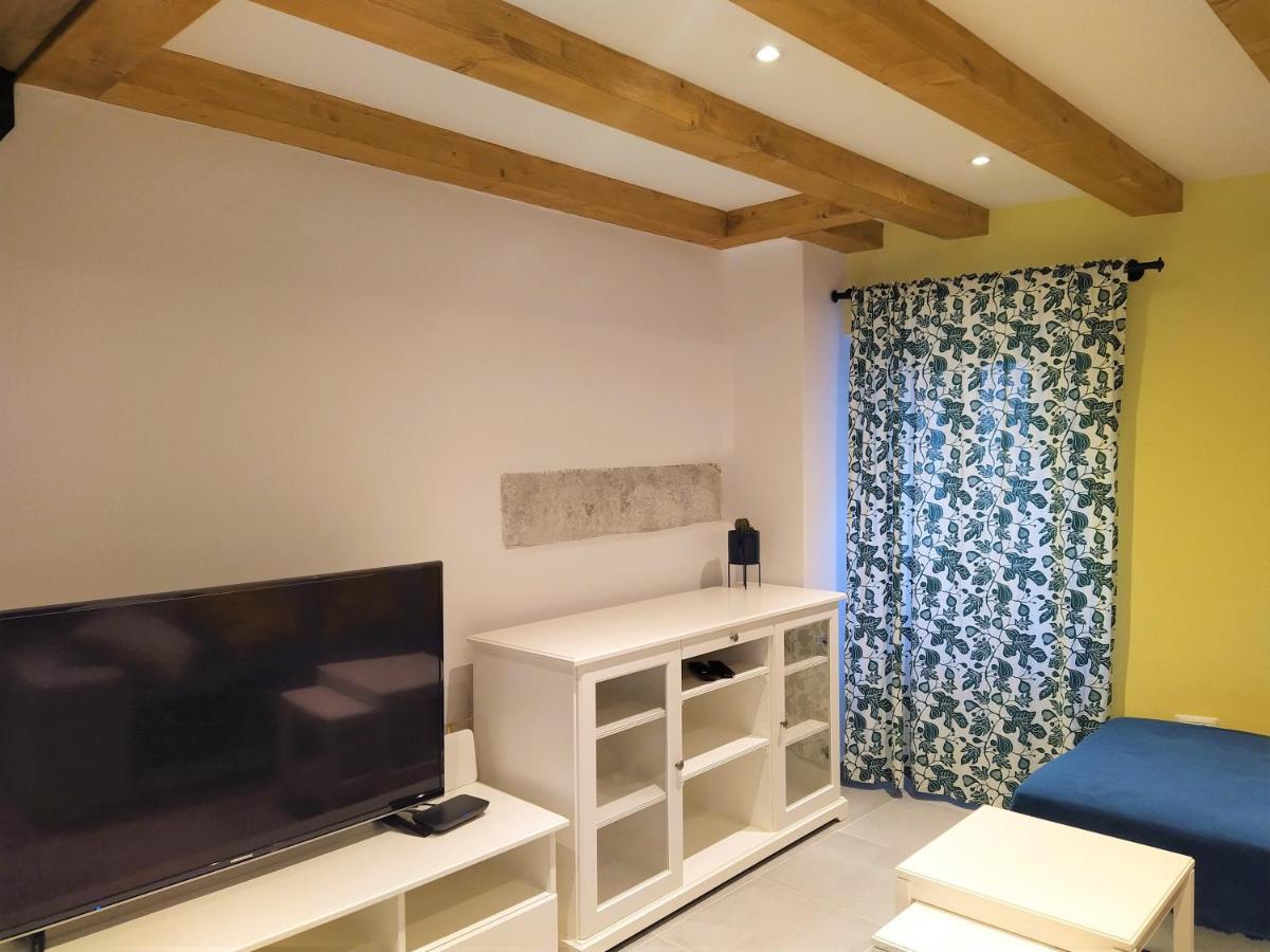 Luxury Apartment - Old Soul With A New Heart เซรส ภายนอก รูปภาพ